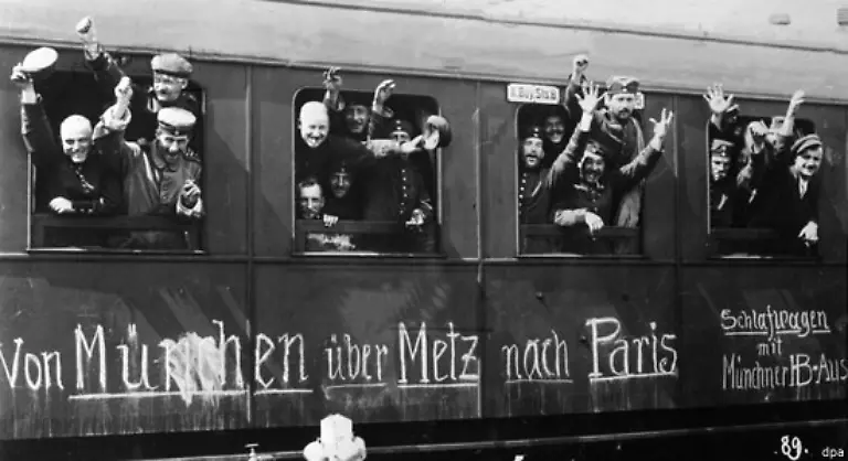 Seine-Wurzeln-liegen-in-einer-anderen-Zeit-Franz-Josef-Strauss-kommt-am-6-September-1915-zur-Welt-Seit-einem-Jahr-tobt-der-Erste-Weltkrieg