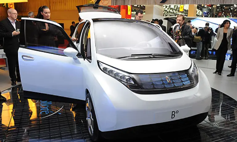 Aehnlich-aber-doch-anders-der-Pininfarina-Bollore-B0-Er-faehrt-ebenfalls-elektrisch