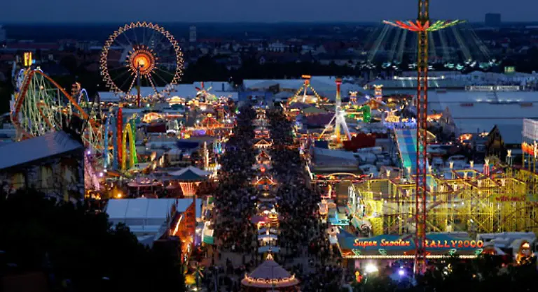 Nach-6-2-Millionen-Besuchern-im-vergangenen-Jahr-seien-dieses-Jahr-nur-rund-sechs-Millionen-Gaeste-gekommen-sagt-Wiesn-Chefin-Gabriele-Weishaeupl