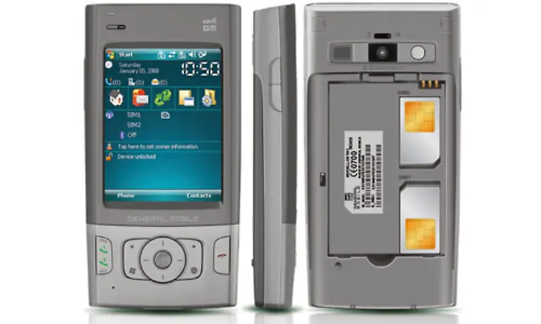 Das-neueste-Modell-von-General-Mobile-ist-das-erste-duale-PDA-Handy-Das-DSTW1-kann-Office-Dateien-verarbeiten-Java-Programme-oeffnen-und-laesst-sich-per-Stift-und-Touchscreen-bedienen