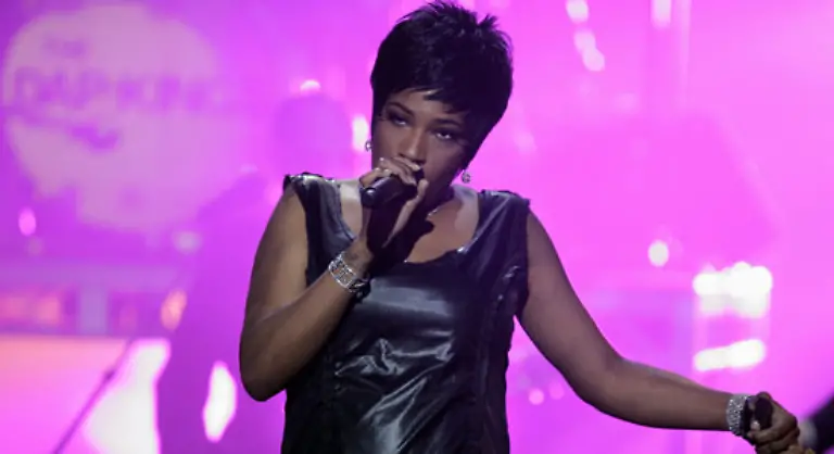 Macy-Gray-hat-zwei-Toechter-die-auf-die-klangvollen-Namen-Aanisah-und-Tahmel-hoeren