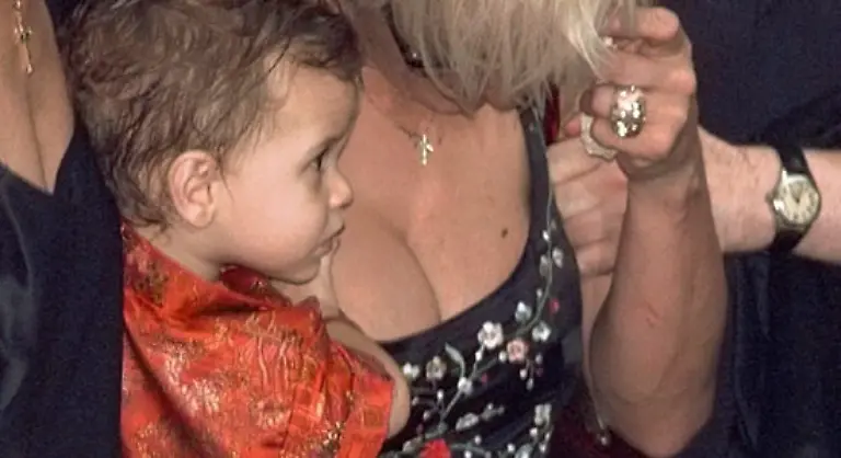 und-Heavenly-Hiraani-Tiger-Lily-Einfach-himmlisch