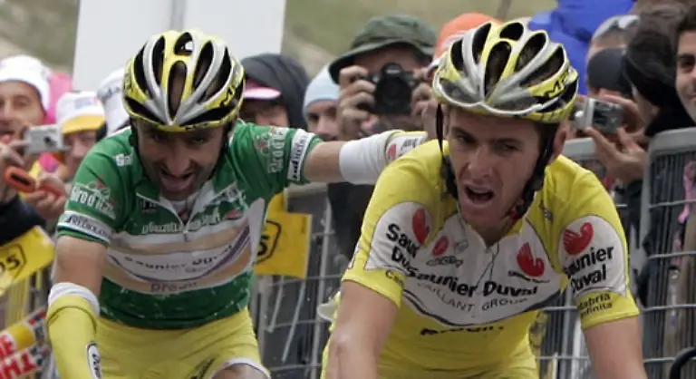 Seine-Appell-an-die-Radsportgemeinde-Dopt-euch-nicht-Ob-er-weiss-dass-sein-Teamkollege-Ricco-schon-bei-der-Tour-2008-mit-einem-No-dope-Sticker-am-Rad-unterwegs-war