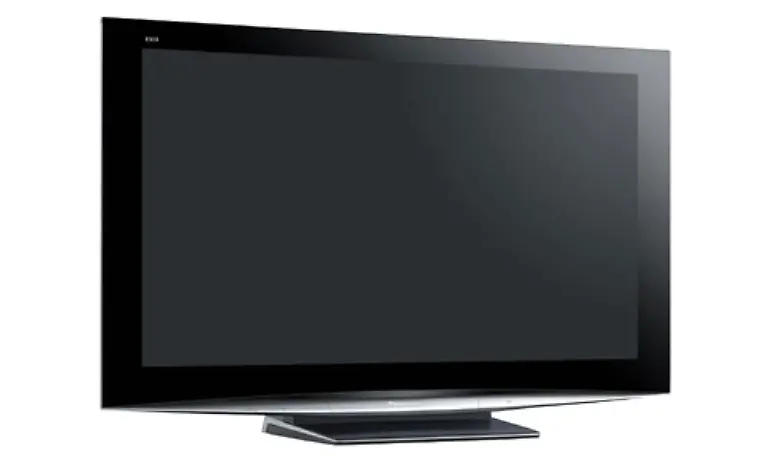 Fuer-rund-2100-Euro-wird-der-Panasonic-TH-50P-Z800E-im-Internet-angeboten-Der-Plasma-Fernseher-laesst-seine-LCD-Konkurrenz-bei-der-Bildqualitaet-deutlich-hinter-sich-Auch-der-Ton-ist-eine-Klasse-fuer-sich