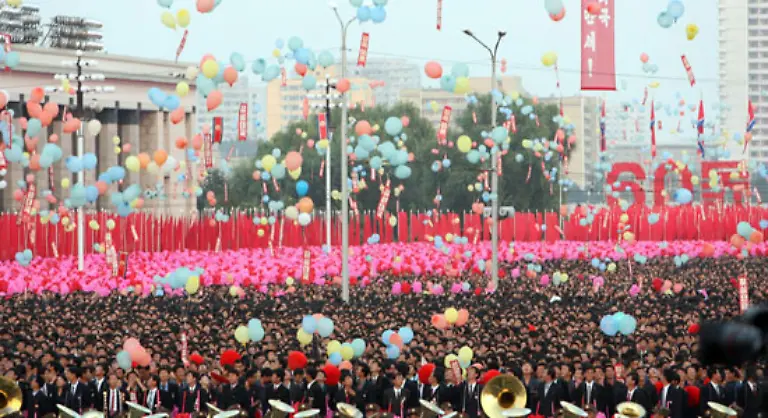 Pompoes-inszenierte-Militaerparaden-hatte-er-in-den-vergangenen-Jahren-stets-gern-als-Buehne-genutzt-um-sich-oeffentlich-zu-zeigen
