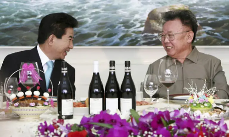 dass-Kim-sich-tatsaechlich-veraendert-habe-Das-liege-jedoch-daran-dass-er-Gewicht-verloren-habe-aufgehoert-habe-zu-rauchen-und-statt-Cognac-nur-noch-Bordeaux-trinke