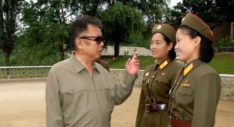 Er-soll-eine-Vorliebe-fuer-Schauspielerinnen-und-Taenzerinnen-haben