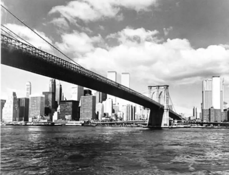 ueberschreitet-der-Dow-erstmals-in-seiner-Geschichte-die-Marke-von-100-Punkten-beim-Start-am-26-Mai-1896-lag-er-bei-40-74-Zaehlern-Die-Hausse-haelt-noch-einige-Monate-an-und-nimmt-im-Oktober-1907-mit-einem-bis-dahin-nicht-gekannten-Kurssturz-ein-jaehes-Ende