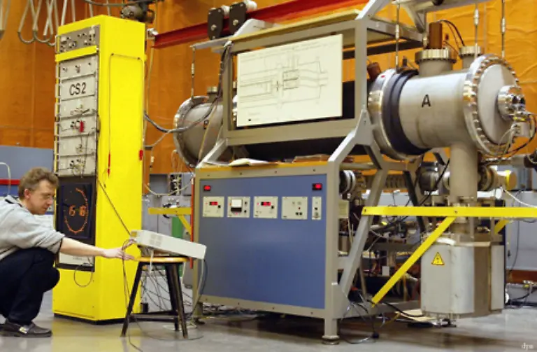 Fuer-Deutschland-ist-die-Physikalisch-Technische-Bundesanstalt-PTB-in-Braunschweig-die-Hueterin-der-amtlichen-Zeit