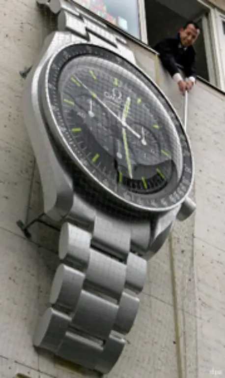 die-Umstellung-ist-laengst-reine-Routine-und-so-haetten-in-den-vergangenen-Jahren-selbst-PTB-Wissenschaftler-den-entscheidenden-Moment-verschlafen