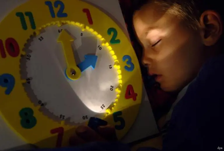 Viele-Menschen-werden-durch-die-Zeitumstellung-aus-ihrem-Schlafrhythmus-gerissen