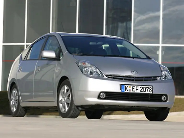 Damit-zu-Kategorie-4-der-unteren-Mittelklasse-Keine-grosse-Ueberraschung-Stolze-89-Punkte-und-damit-4-Sterne-gehen-an-den-Toyota-Prius-1-5-Hybrid
