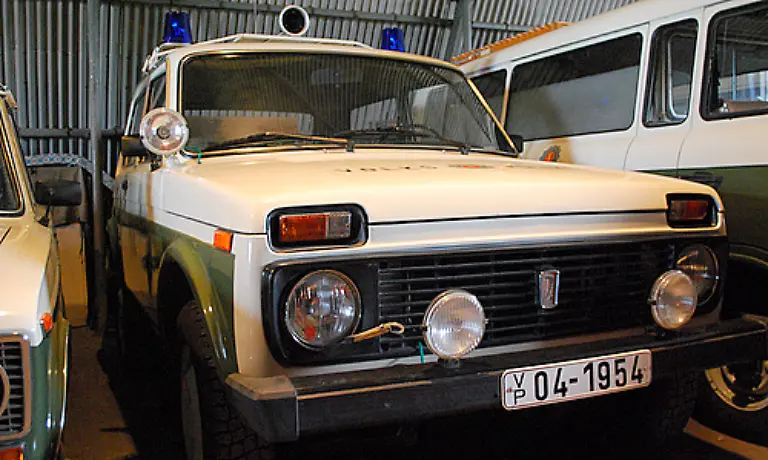 Ein-Lada-Niva-WAS-2121-Er-wurde-wegen-der-hoeheren-Geschwindigkeit-ausschliesslich-auf-den-Transit-Autobahnen-gefahren