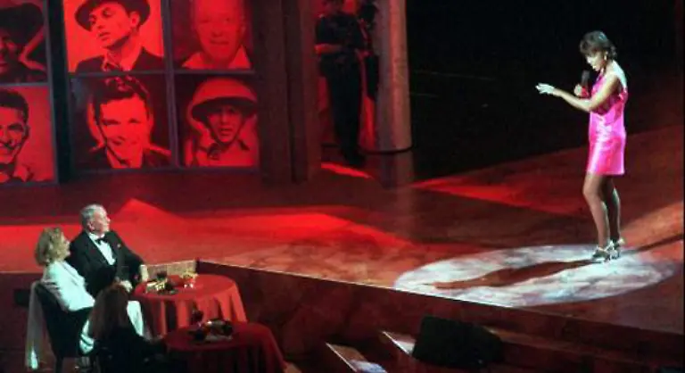 Ich-entschied-mich-tiefer-in-das-amerikanische-Liedgut-einzudringen-und-auch-bei-Frank-Sinatra-Foto-bei-einem-Konzert-zu-seinen-Ehren-mit-Frau-Barbara-Lena-Horne-Sammy-Davis-Jr-und-Peggy-Lee-zu-suchen