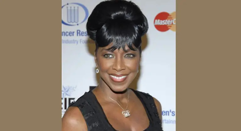 Alles-ist-sehr-offensichtlich-es-gibt-keine-Geheimnisse-mehr-so-Natalie-Cole