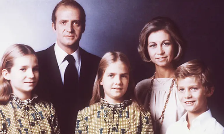 Ihr-Vater-war-der-griechische-Koenig-Paul-I-ihre-Mutter-die-Kaiser-Enkelin-Friederike