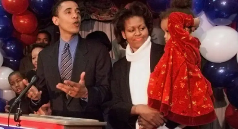 Er-erinnert-daran-wie-seine-eigene-Familie-dem-amerikanischen-Traum-gefolgt-ist-und-er-kritisiert-den-Krieg-im-Irak