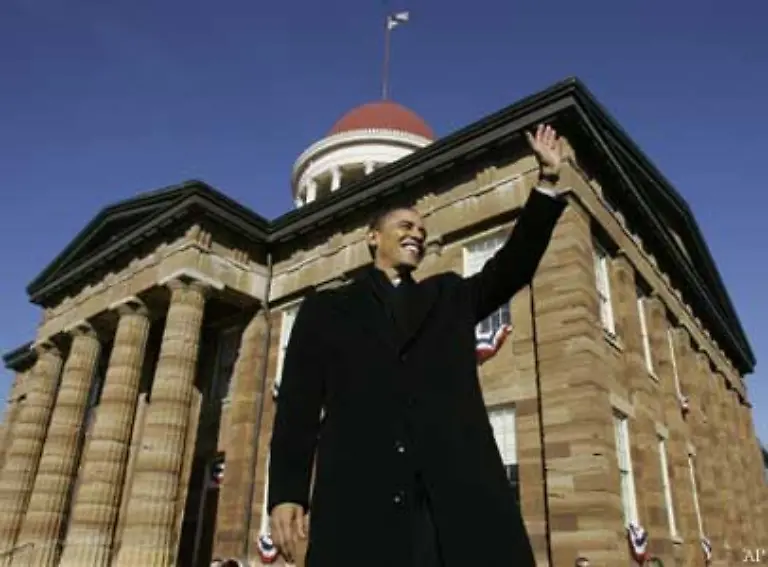 Am-10-Februar-2007-verkuendet-er-am-selben-Ort-an-dem-Abraham-Lincoln-seine-beruehmte-House-Divided-Rede-gegen-die-Sklaverei-gehalten-hatte-A-house-divided-against-itself-cannot-stand-in-Springfield-seine-Praesidentschaftskandidatur