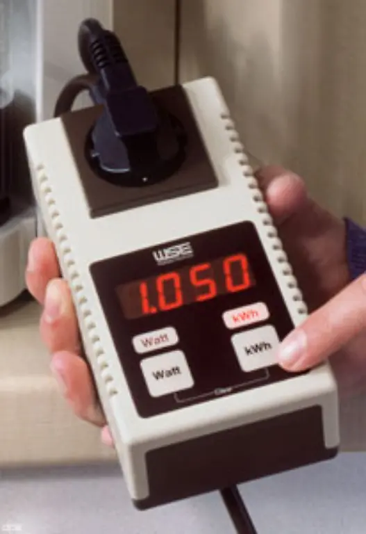 Wenn-Sie-Klarheit-ueber-ihren-eigenen-Leerlauf-gewinnen-wollen-messen-Sie-alle-Endgeraete-mit-einem-Strommessgeraet-Diese-Geraete-verleihen-u-a-Stadtwerke-und-Verbraucherzentralen