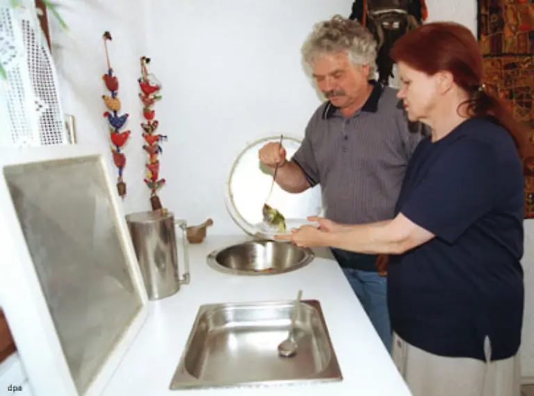 Dann-gibt-es-mittlerweile-sogar-schon-Solarkocher-die-sich-allerdings-noch-nicht-recht-durchgesetzt-haben