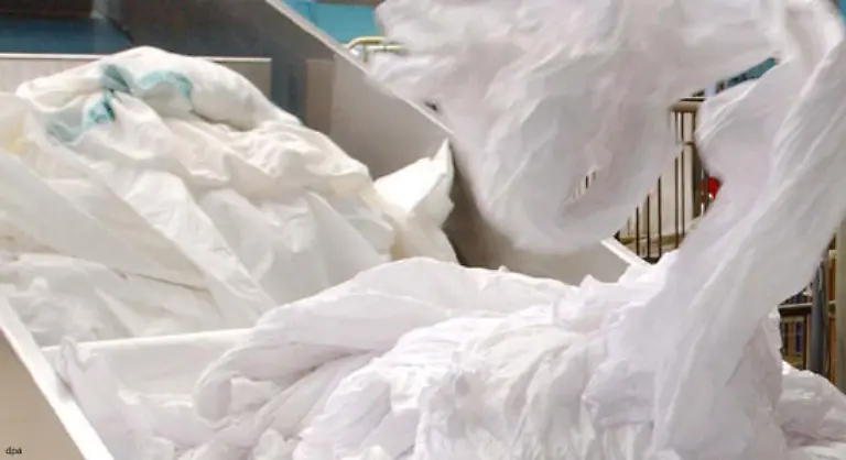 Tatsaechlich-jedoch-haben-die-Wirkstoffe-moderner-Waschmittel-ihr-Temperaturoptimum-bei-30-bis-40-Grad-Eine-90-Grad-Waesche-frisst-nicht-dreimal-sondern-siebenmal-so-viel-Energie-wie-eine-30-Grad-Waesche