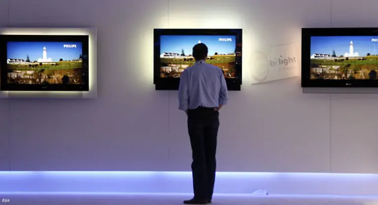 Waehlen-Sie-beim-Neukauf-Geraete-mit-gut-erreichbarem-Netzschalter-und-erkundigen-Sie-sich-nach-den-sparsamsten-Ausfuehrungen-Stand-by-um-ein-Watt-Moderne-Videorecorder-verlieren-ihre-Programmierung-nicht-mehr-wenn-sie-vom-Netz-getrennt-werden