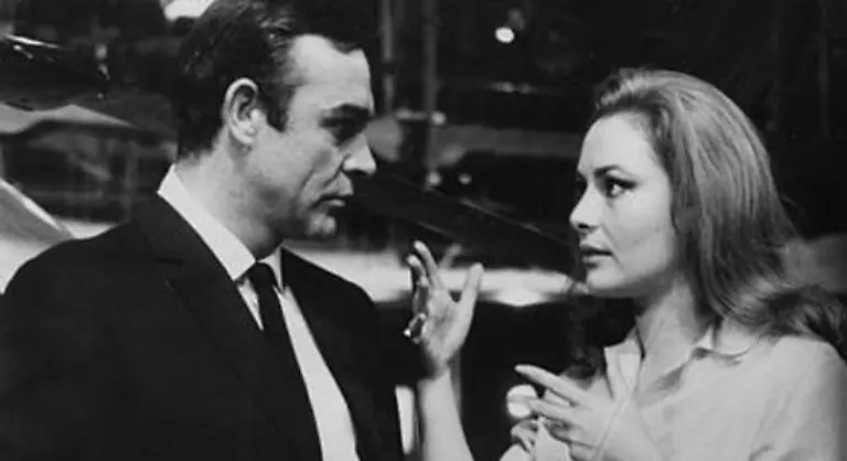 So-wie-unser-einziges-German-Bond-Girl-Karin-Dor-die-auf-den-schoenen-Namen