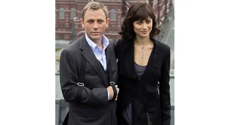 Dass-es-tatsaechlich-keine-Bettszene-zwischen-Bond-und-seinem-neuesten-Girl-gibt-ist-allerdings-bedauerlich