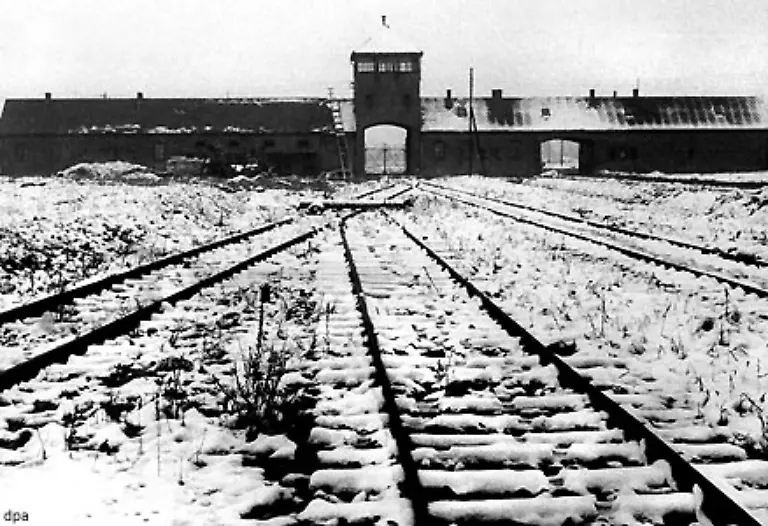 Hans-Dieter-Kreikamp-Leitender-Archivdirektor-des-Bundesarchivs-in-Berlin-misst-dem-Dokumentenfund-eine-ausserordentliche-Bedeutung-bei