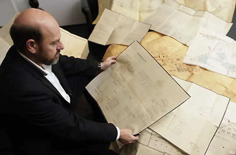 Die-insgesamt-28-grossformatigen-Plaene-sollen-bei-der-Entruempelung-einer-Berliner-Wohnung-gefunden-worden-sein