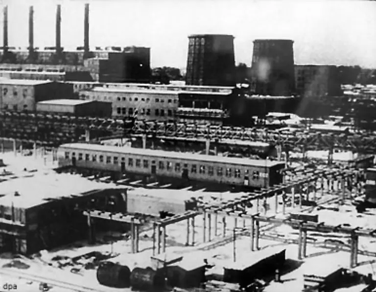 Jeder-der-mit-der-Planung-und-dem-Bau-des-Konzentrationslagers-beschaeftigt-war-konnte-den-Plaenen-entnehmen-dass-es-um-die-Organisation-eines-Massenmordes-ging-Nicht-zuletzt-das-belegen-die-Plaene