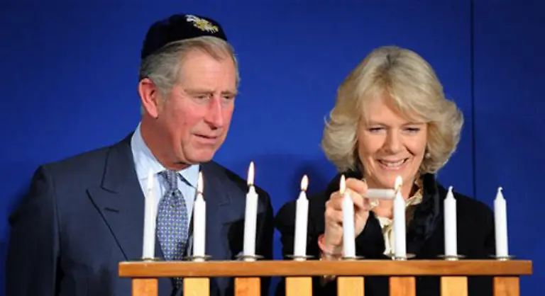 und-mit-seiner-Rolle-als-der-am-laengsten-amtierende-Thronfolger-des-Inselreichs-scheint-er-sich-abgefunden-zu-haben