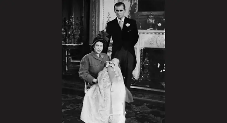 vor-Freude-vor-dem-Buckingham-Palast