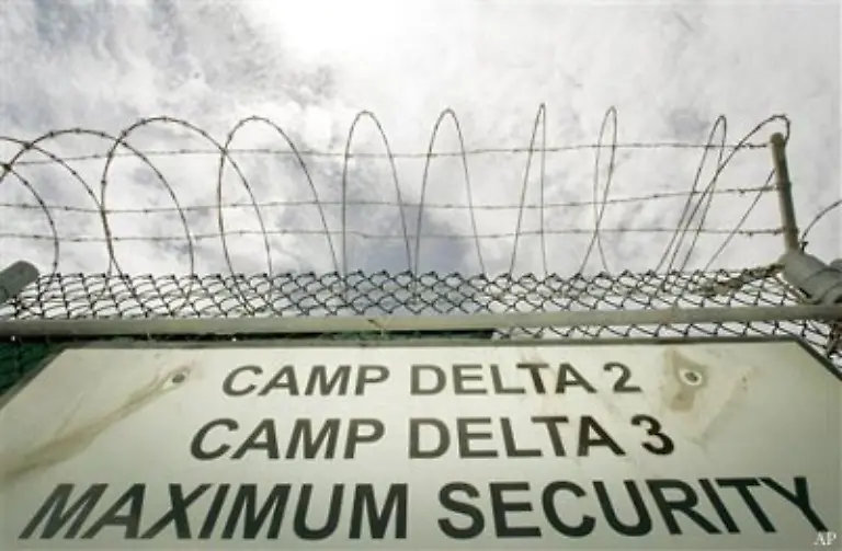 Camp-Delta-ist-ein-Ort-um-Leute-in-den-Wahnsinn-zu-treiben