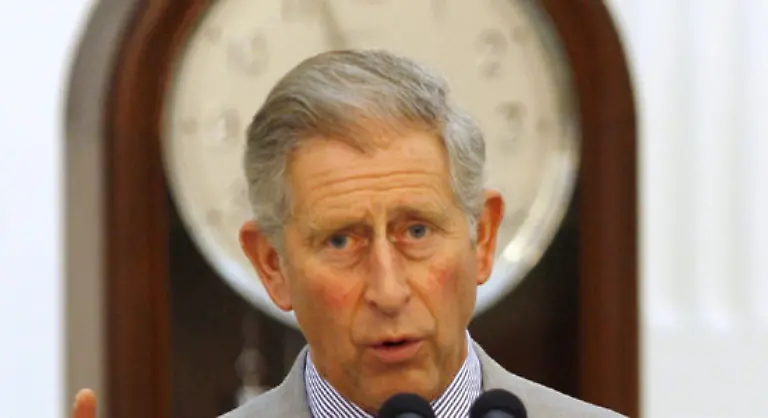 Es-ist-allerdings-kurz-vor-zwoelf