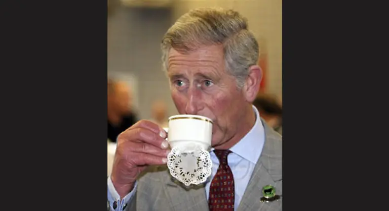 Well-wir-hier-koennen-sowieso-nur-abwarten-und-Tee-trinken