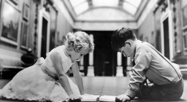 Charles-Geschwister-natuerlich-samt-Anhang-sofern-vorhanden