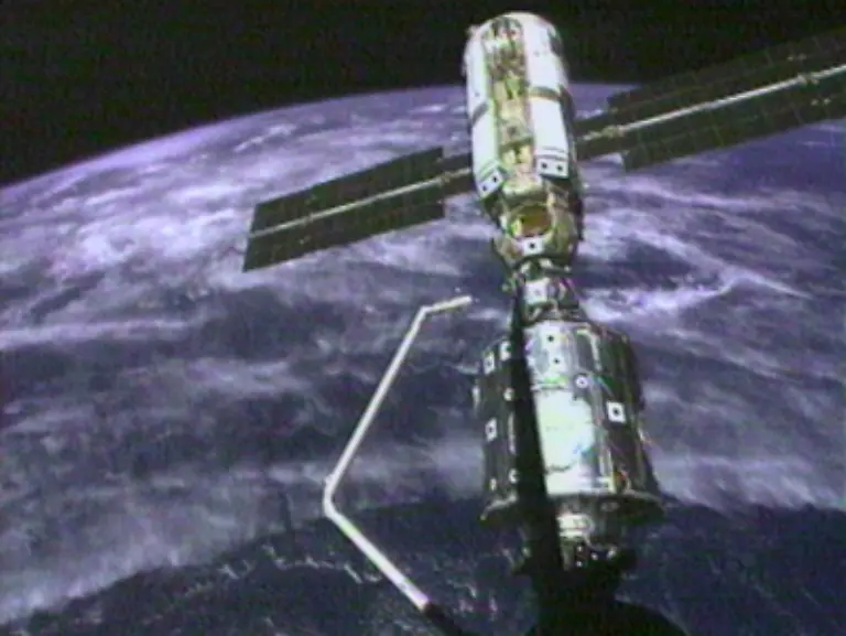 Laut-Vertrag-laeuft-die-Betriebsdauer-fuer-die-ISS-im-Jahr-2015-ab