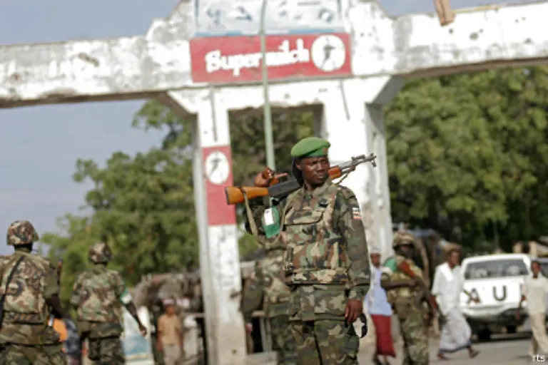 Die-Uebergangsregierung-hat-den-Milizen-keine-ebenbuertigen-Kraefte-entgegenzusetzen-Nur-durch-die-Unterstuetzung-Aethiopiens-kann-sie-Teile-des-Landes-halten-Auch-Friedenstruppen-der-Afrikanischen-Union-sind-vor-Ort