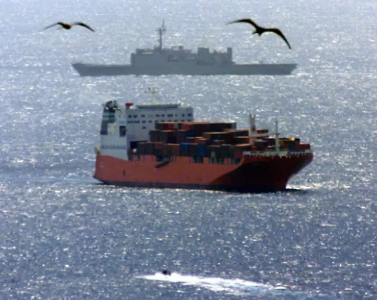 Mit-dem-Transport-ueber-den-Seeweg-wird-in-Zeiten-der-globalen-Vernetzung-ueber-90-Prozent-des-grenzueberschreitenden-Warenhandels-abgewickelt