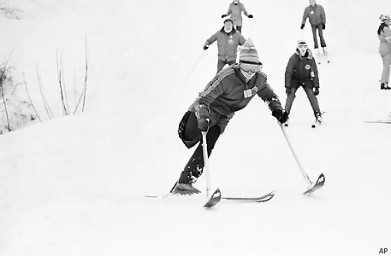 Im-gleichen-Jahr-muss-Edward-Kennedy-Jr-ein-Bein-amputiert-werden-Er-hat-Knochen-Krebs