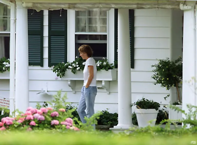 Am-17-Juli-1999-soll-in-Hyannis-Port-endlich-wieder-ein-Freudenfest-der-Kennedy-gefeiert-werden-Roberts-Tochter-Rory-will-heiraten-die-ganze-Familie-wird-erwartet