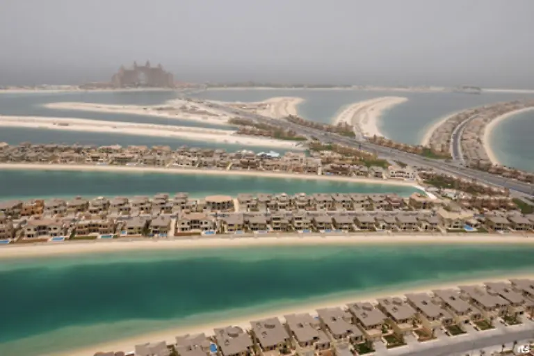 Bisher-entstanden-insgesamt-2000-Villen-und-40-Hotels