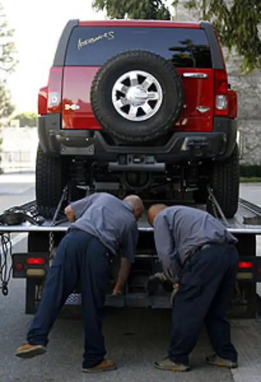 Frueher-protzte-man-mit-dicken-Gelaendeschiffen-wie-dem-Hummer-Doch-die-sind-out-Der-Hummer-steht-gar-fast-symbolhaft-fuer-den-Niedergang-der-amerikanischen-Automobilindustrie