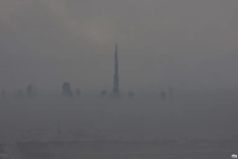 Die-Skyline-waechst-immer-weiter-in-die-Hoehe