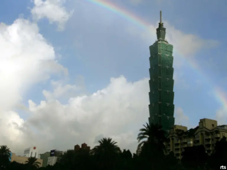 Damit-ist-der-Dubai-Tower-fast-40-Prozent-groesser-als-das-bisher-groesste-Gebaeude-der-Welt-der-Taipeh-101-in-Taiwan