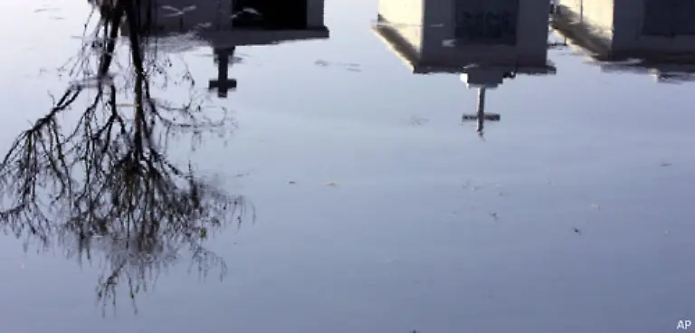 Ausserhalb-der-Stadtmauern-fanden-Verstorbene-ihren-Platz-in-ungeweihter-Erde-wenn-der-Verstorbene-exkommuniziert-oder-kriminell-gewesen-war-oder-einfach-nur-einen-zu-niedrigen-Stand-hatte