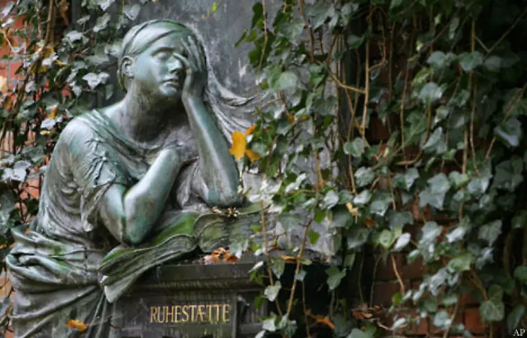 Die-Reformation-veraenderte-das-gesamte-Bestattungs-und-Friedhofswesen-nachhaltig