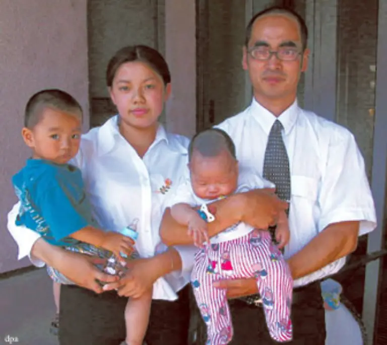 Dann-gibt-es-noch-28-andere-Punkte-zum-Recht-auf-Gedanken-Gewissen-und-Religionsfreiheit-zur-Gleichstellung-der-Frau-zum-Schutz-der-Familie-des-Eigentums-und-einiges-mehr