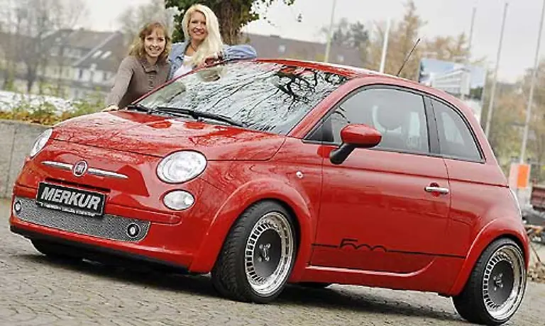 Ein-weiterer-Trend-in-der-Autobranche-sind-kleine-Autos-Damit-die-nicht-nur-vernuenftig-sind-sondern-auch-Spass-machen-werden-auch-diese-aufgepumpt-Wie-beispielsweise-der-Fiat-500-dessen-sich-Merkur-Tuning-angenommen-hat